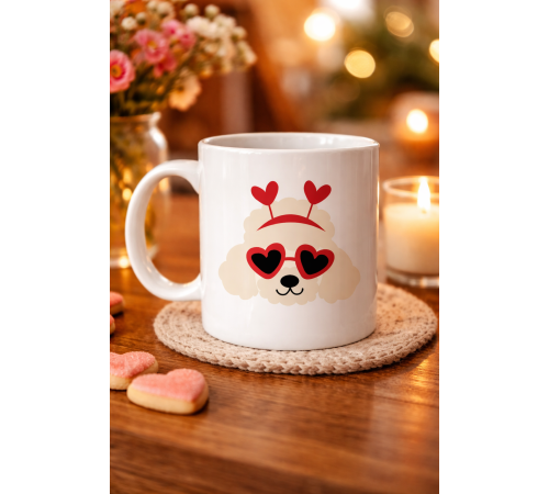 Kalpli Gözlü Sevimli Poodle (Kaniş) Tasarımlı Porselen Kupa Model 51 – Aşk Dolu, Tatlı ve Eğlenceli Hediye