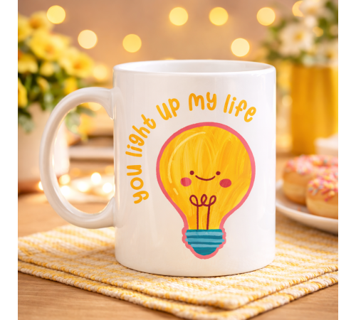 You Light Up My Life Tasarımlı Porselen Kupa Model 15 - Sevimli Ampul Desenli Hediyelik Kahve Kupası