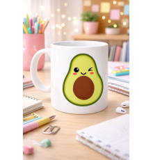 Sevimli Avokado Tasarımlı Porselen Kupa MODEL 120 – Göz Kırpan Avokado Figürlü Kahve & Çay Kupası