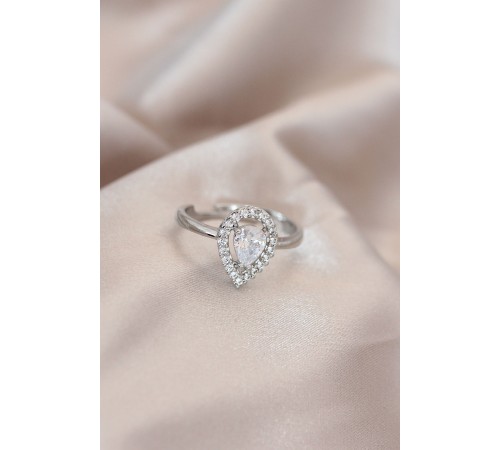 Ayarlamalı Silver Renk Metal Zirkon ve Kristal Taşlı Damla Model Yüzük Ayarlamalı Silver Renk Metal Zirkon ve Kristal Taşlı Damla Model Yüzük