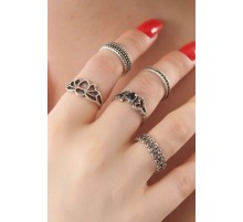 Gümüş Renk Lotus Model Siyah Kristal Taş Detay Bayan Yüzük Kombin