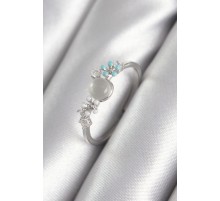 Pirinç Gümüş Renk Zirkon Taş Detaylı Beyaz Sedefli Çiçek Model Kadın Yüzük