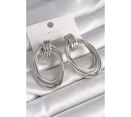 Pirinç Gümüş Renk Oval Model Kadın Küpe Pirinç Gümüş Renk Oval Model Kadın Küpe