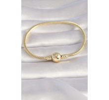 Pirinç Gold Renk İşleme Detay Charm Model Kadın Bileklik