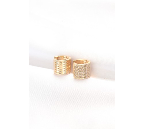 Pirinç Gold Renk Taşlı Minimal Küpe Pirinç Gold Renk Taşlı Minimal Küpe