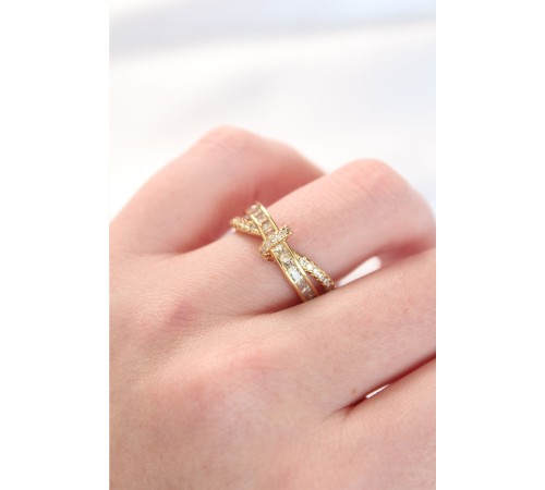 Kıvrım Model Gold Renk Zirkon Taşlı Ayarlanabilir Yüzük Kıvrım Model Gold Renk Zirkon Taşlı Ayarlanabilir Yüzük