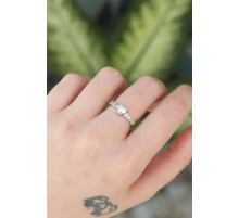 Pirinç Gümüş Renk Ayarlanabilir Zirkon Taşlı Minimal Kalp Yüzük