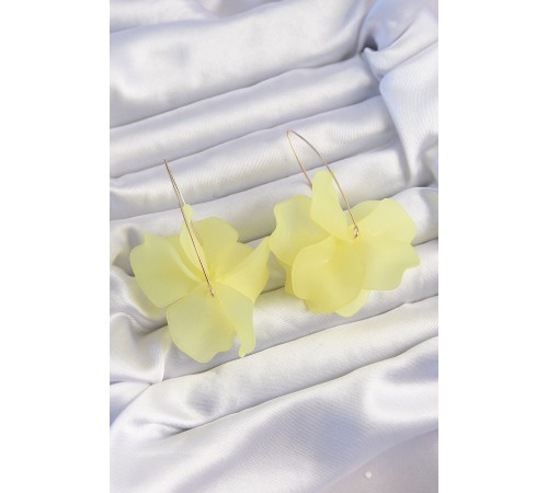 Pirinç Sarı Renkli Flora Küpe Pirinç Sarı Renkli Flora Küpe