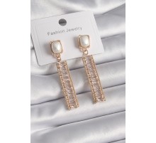 Pirinç Gold Renk Kare İnci Zirkon Taşlı Su Yolu Model Kadın Küpe