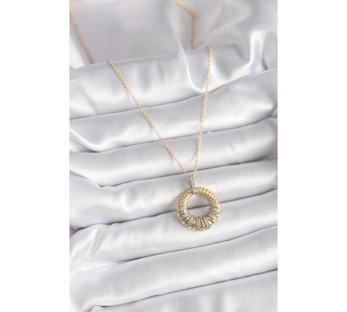 316L Çelik Gold Renk Zincir Gümüş Zirkon Taşlı Daire Model Kadın Kolye 316L Çelik Gold Renk Zincir Gümüş Zirkon Taşlı Daire Model Kadın Kolye