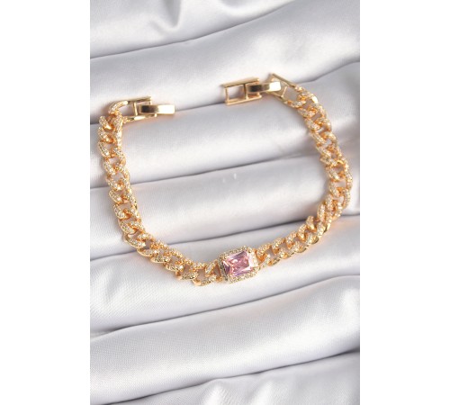 Pirinç Gold Renk Pembe Kare Zirkon Taşlı VIP Seri Kadın Bileklik Pirinç Gold Renk Pembe Kare Zirkon Taşlı VIP Seri Kadın Bileklik