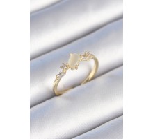 Pirinç Gold Renk Zirkon Taşlı Oval Beyaz Mineli Kadın Yüzük