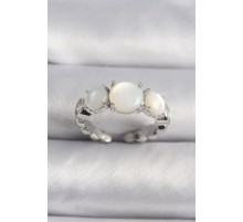 Pirinç Gümüş Renk Zirkon Taş Detaylı Beyaz Sedefli VIP Seri Kadın Yüzük