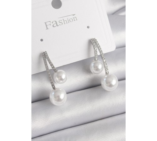 Pirinç Gümüş Renk Zirkon Taşlı Dal Model İncili Kadın Küpe Pirinç Gümüş Renk Zirkon Taşlı Dal Model İncili Kadın Küpe
