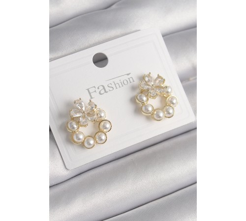 Pirinç Gold Renk İncili Halka Model Zirkon Taşlı Kelebek Model Kadın Küpe Pirinç Gold Renk İncili Halka Model Zirkon Taşlı Kelebek Model Kadın Küpe
