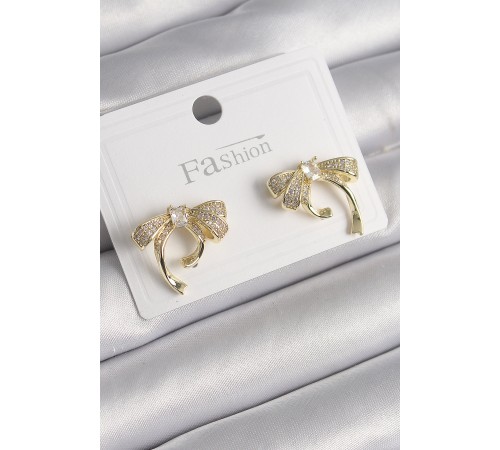 Pirinç Gold Renk Zirkon Taşlı Fiyonk Model Kadın Küpe Pirinç Gold Renk Zirkon Taşlı Fiyonk Model Kadın Küpe