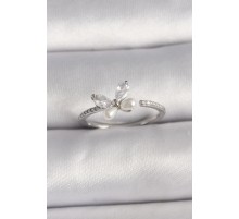 Pirinç Gümüş Renk Zirkon Taşlı Kelebek Model İnci Detaylı Ayarlanabilir Yüzük