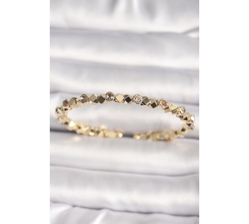 Pirinç Gold Renk Zirkon Taşlı Küp Dorika Model Kadın Bileklik