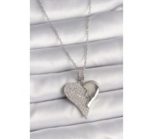 316L Çelik Gümüş Renk Zincir Zirkon Taşlı Kırık Kalp Model Kadın Kolye