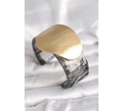 Siyah Mermer Desen Akrilik Plastik Gold Daire Plaka Model Vintage Kadın Bilezik Siyah Mermer Desen Akrilik Plastik Gold Daire Plaka Model Vintage Kadın Bilezik