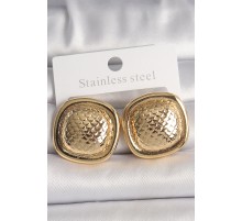 Pirinç Gold Renk İşlemeli Kare Model Kadın Küpe