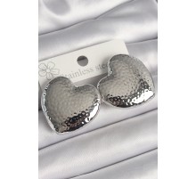 Pirinç Gümüş Renk İşleme Detaylı Kalp Model Kadın Küpe