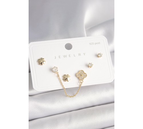 925 Ayar Gümüş Çivi Pirinç Gold Renk Zirkon Taşlı Yonca Model Sallantı Zincir Detay Kadın Küpe Seti 925 Ayar Gümüş Çivi Pirinç Gold Renk Zirkon Taşlı Yonca Model Sallantı Zincir Detay Kadın Küpe Seti