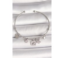 Pirinç Gümüş Renk Sallantı Zirkon Taşlı Ayıcık Figür Taç Detay Charm Kadın Bileklik