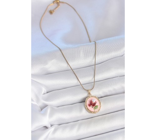 316L Çelik Gold Renk Zincir Pembe Mineli İncili Çiçek İşlemeli Portre Model Kadın Kolye 316L Çelik Gold Renk Zincir Pembe Mineli İncili Çiçek İşlemeli Portre Model Kadın Kolye