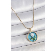 316L Çelik Gold Renk Zincir Mavi Mineli İncili Çiçek İşlemeli Portre Model Kadın Kolye