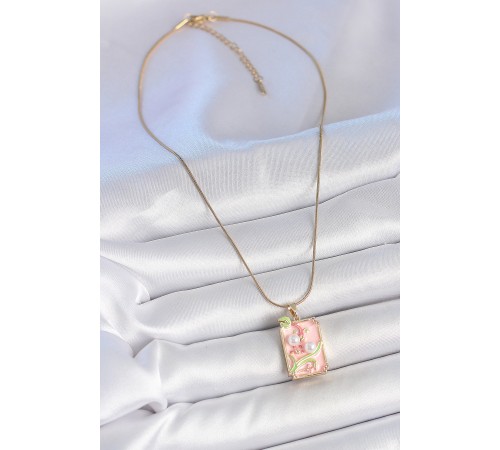 316L Çelik Gold Renk Zincir Pembe Mineli İncli Çiçek İşlemeli Portre Model Kadın Kolye 316L Çelik Gold Renk Zincir Pembe Mineli İncli Çiçek İşlemeli Portre Model Kadın Kolye