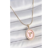 316L Çelik Gold Renk Zincir Pembe Mineli İncli Zirkon Taşlı Çiçek İşlemeli Portre Model Kadın Kolye