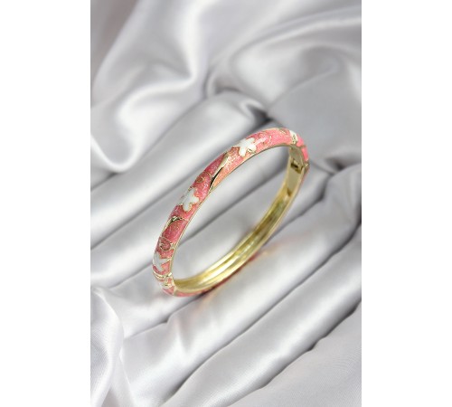 Mineli Pirinç Pembe Çiçek Desenli Gold Renk Kadın Kelepçe (çap 60 mm) Mineli Pirinç Pembe Çiçek Desenli Gold Renk Kadın Kelepçe (çap 60 mm)