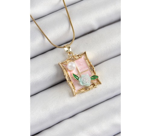 316L Çelik Zincir Pembe Sanatsal Portre İnci Detaylı Gül Figürlü Model Gold Renk Kadın Kolye 316L Çelik Zincir Pembe Sanatsal Portre İnci Detaylı Gül Figürlü Model Gold Renk Kadın Kolye