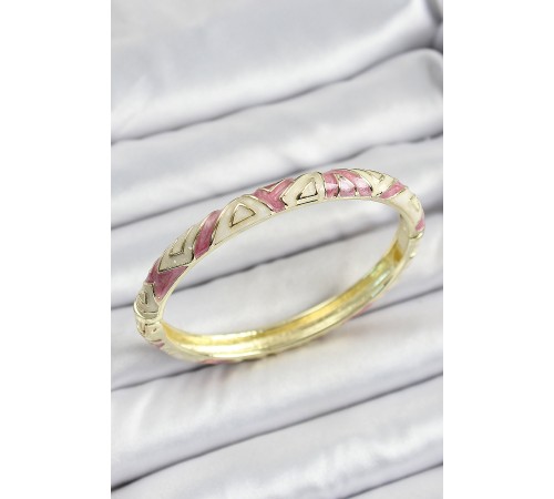 Mineli Pirinç Gold Renk Beyaz ve Pembe Geometrik Desenli Kadın Kelepçe Mineli Pirinç Gold Renk Beyaz ve Pembe Geometrik Desenli Kadın Kelepçe