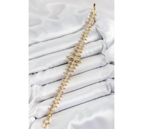 Pirinç Kurşun Model Zirkon Taşlı Gold Renk VİP Seri Kadın Bileklik Pirinç Kurşun Model Zirkon Taşlı Gold Renk VİP Seri Kadın Bileklik