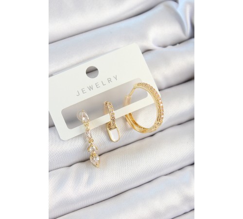 Pirinç Zirkon Taşlı Sallantılı Model Gold Renk 3'lü Çift Kadın Küpe Set Pirinç Zirkon Taşlı Sallantılı Model Gold Renk 3'lü Çift Kadın Küpe Set