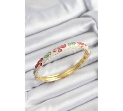 Mineli Pirinç Pembe Yeşil Ve Krem Çiçek Motifli Gold Renk Kadın Kelepçe Mineli Pirinç Pembe Yeşil Ve Krem Çiçek Motifli Gold Renk Kadın Kelepçe