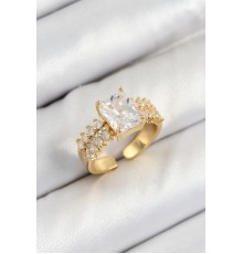 Pirinç  Büyük Zirkon Taşlı Model Gold Renk Kadın Yüzük