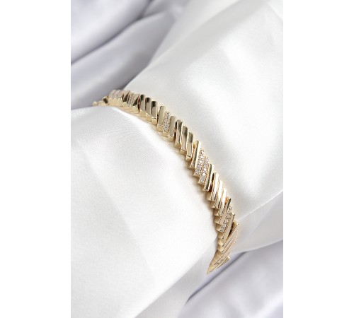 Xuping Pirinç Zirkon Taşlı Eğimli Blok Model Gold Renk Kadın Bileklik Xuping Pirinç Zirkon Taşlı Eğimli Blok Model Gold Renk Kadın Bileklik