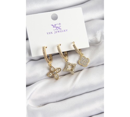 Pirinç Zİrkon Taşlı Yonca Model Gold Renk 3'lü Kadın Küpe Pirinç Zİrkon Taşlı Yonca Model Gold Renk 3'lü Kadın Küpe