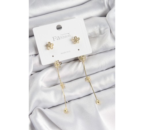 Pirinç Zirkon Taşlı Sallantılı Çiçek Model Gold Renk 925 Ayar Gümüş Çivi Kadın Küpe Pirinç Zirkon Taşlı Sallantılı Çiçek Model Gold Renk 925 Ayar Gümüş Çivi Kadın Küpe