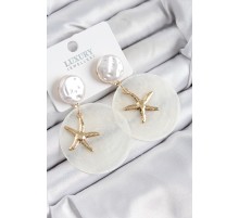 Pirinç İncili Deniz Kabuğu Figürlü Sedef Model Gold Renk Kadın Küpe