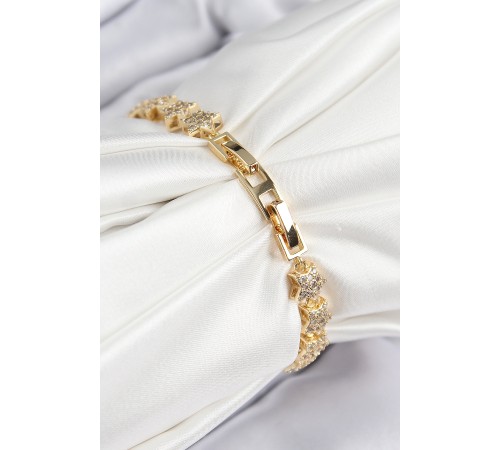 VIP Seri Pirinç Zirkon Taşlı Sıralı Yıldız Model Gold Renk Kadın Bileklik VIP Seri Pirinç Zirkon Taşlı Sıralı Yıldız Model Gold Renk Kadın Bileklik