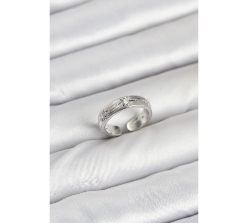 Pirinç Gümüş Renk Zirkon Taşlı Kutup Yıldızı Model Kadın Yüzük