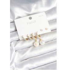 Pirinç Gold Renk İncili 925 Ayar Gümüş Çivi Kadın Küpe Seti