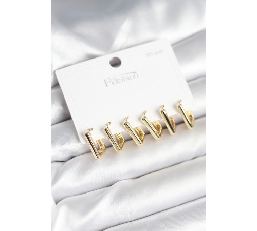 Gold Renk Kare Model Pirinç 925 Ayar Gümüş Çivili Kadın Küpe Seti