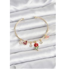 Gül Charmlı Gold Renk Pirinç Kadın Bileklik