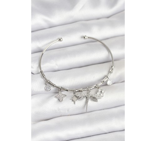 Yusufçuk Charmlı Gümüş Renk Pirinç Kadın Bileklik