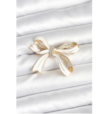 Beyaz Renk Fiyonk Model Broş